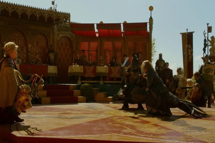 I am the rightful king.
I am the rightful king.
