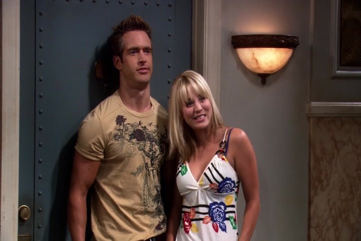 - Doug, this is my neighbor, Leonard.
- What's up, bro?

