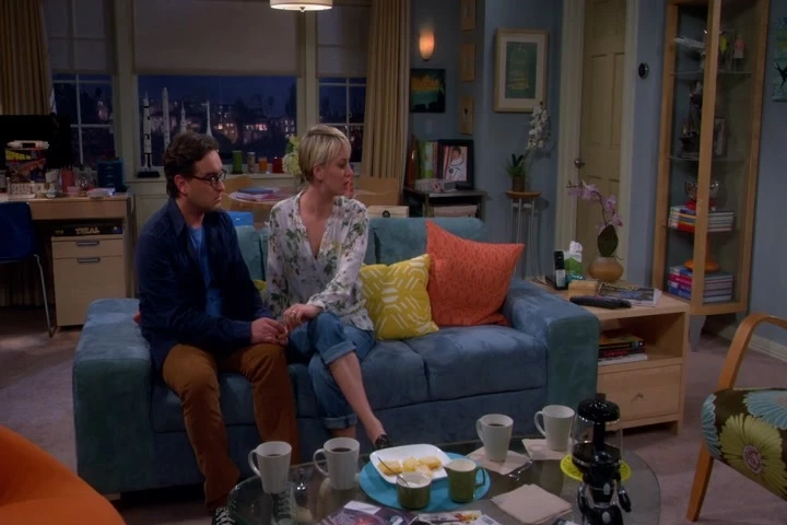 HOWARD: Why are you being so bossy?
BERNADETTE: Why are you being a baby?
HOWARD: Why are you being so bossy?
BERNADETTE: Why are you being a baby?